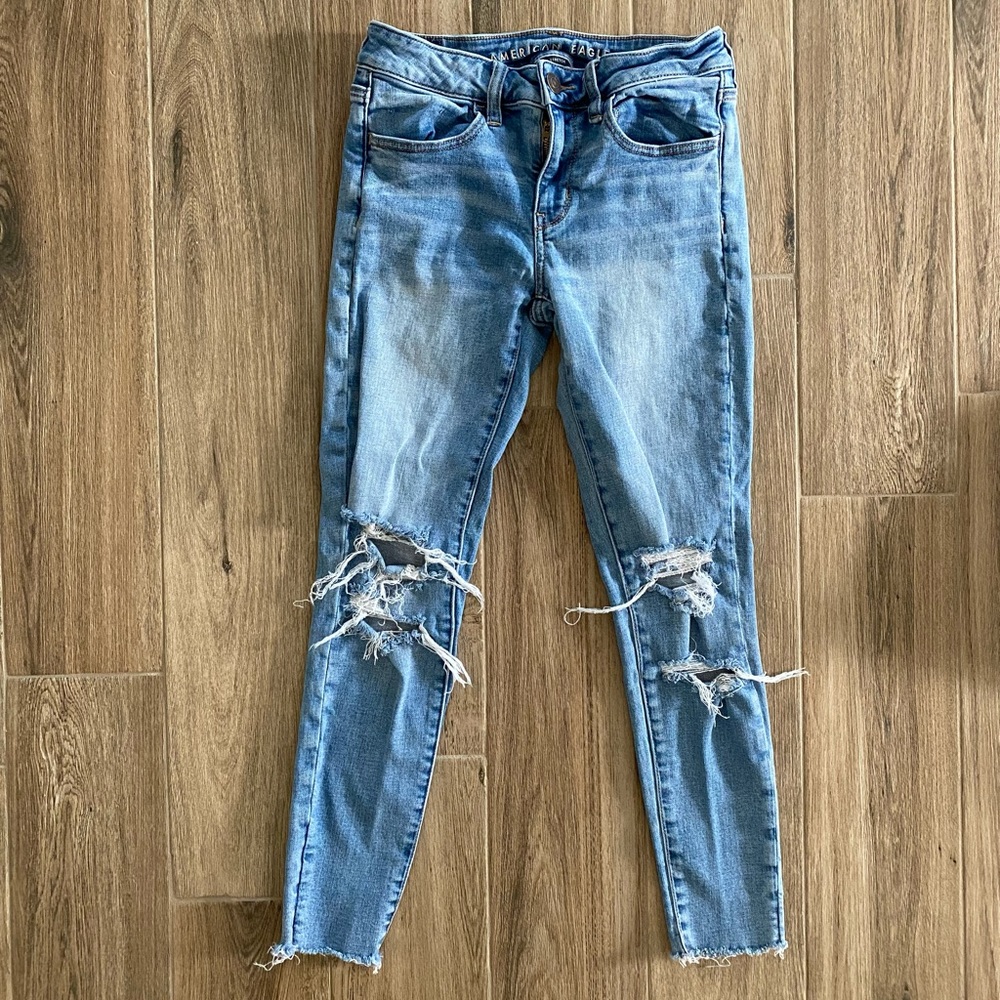 American Eagle Outfitters Skinny Distressed Ripped Jeans Size 4